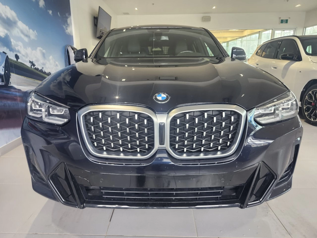 2022 BMW X4 xDrive30i Main Image