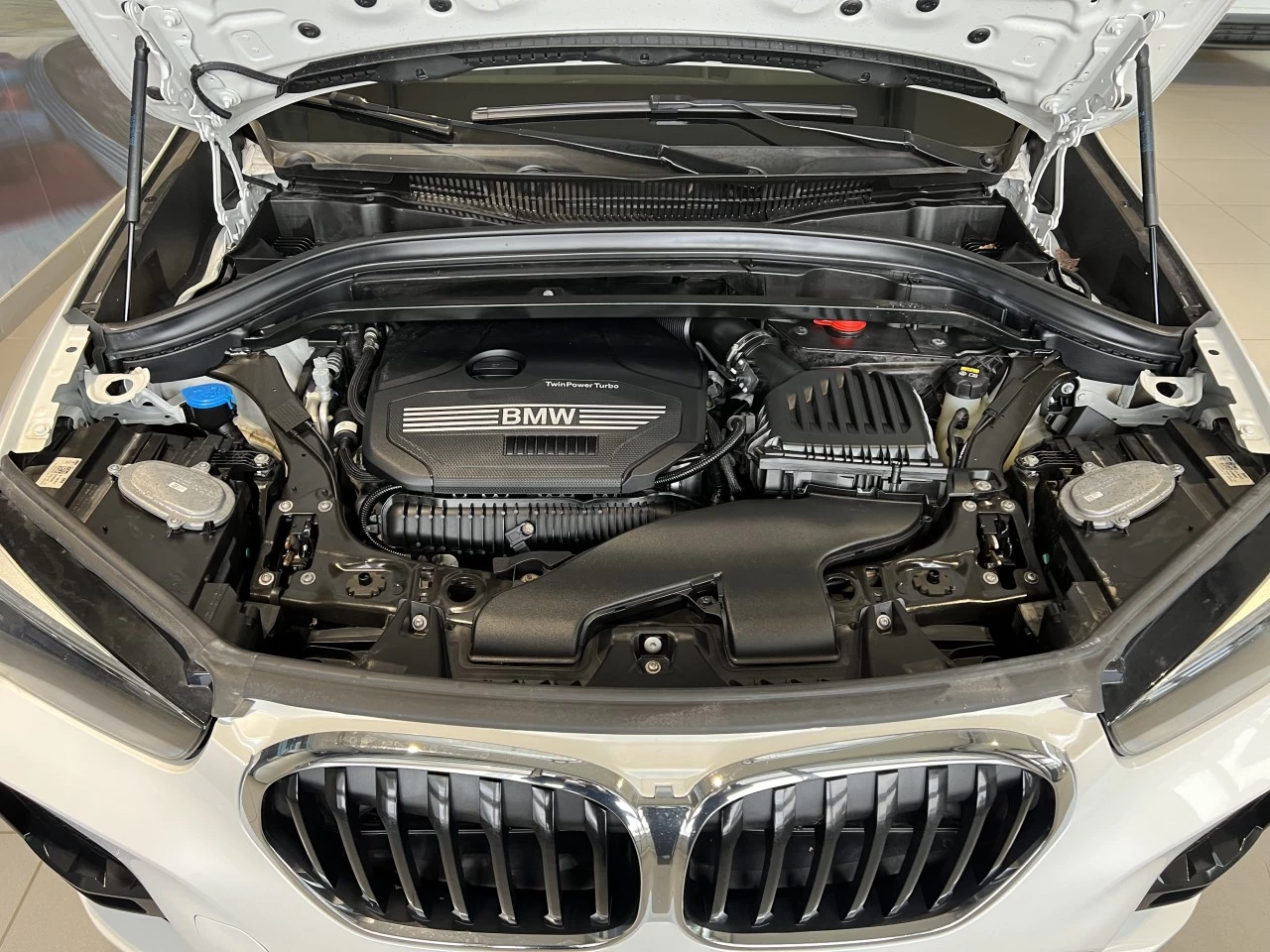 2020 BMW X1 xDrive28i Main Image