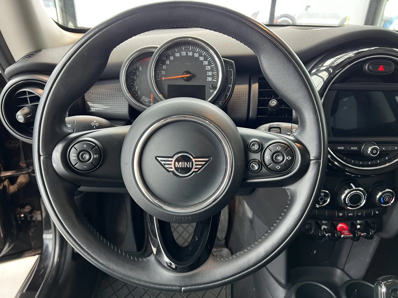 2020 Mini Cooper Cooper Image principale