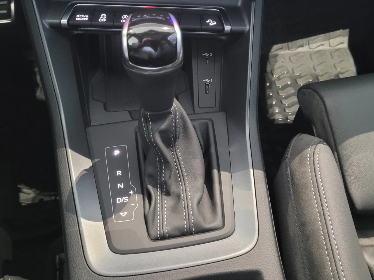 2020 Audi Q3 Progressiv Main Image