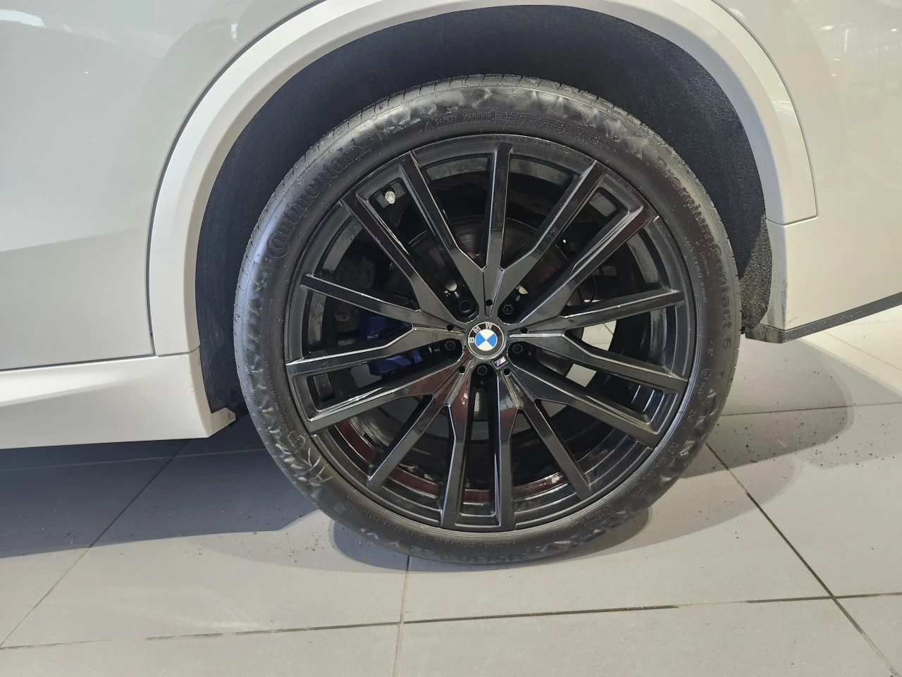 2023 BMW X5 xDrive40i Main Image