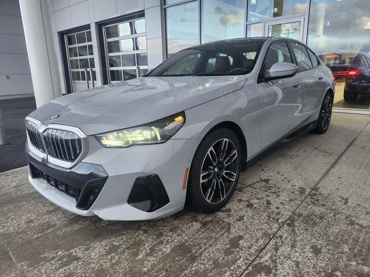 2024 BMW 5 serie 530i xDrive https://www.bmwsteagathe.com/resize/b990ff35b810a3abc0cc817b2ca24889-1