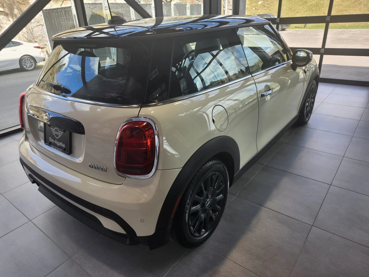 2022 Mini Cooper Cooper Image principale