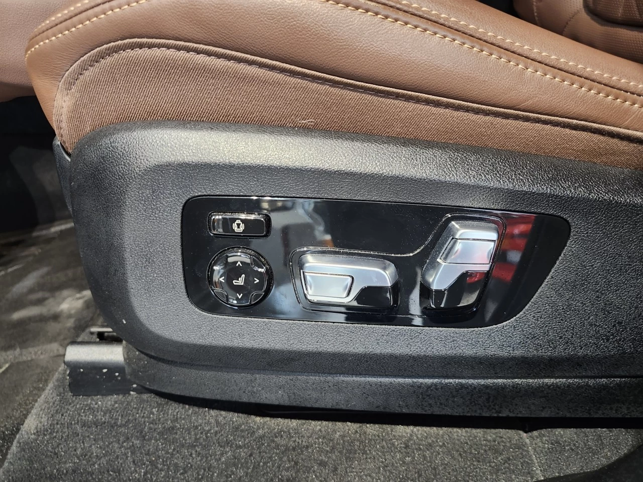 2024 BMW X5 X5 xDrive50e Image principale