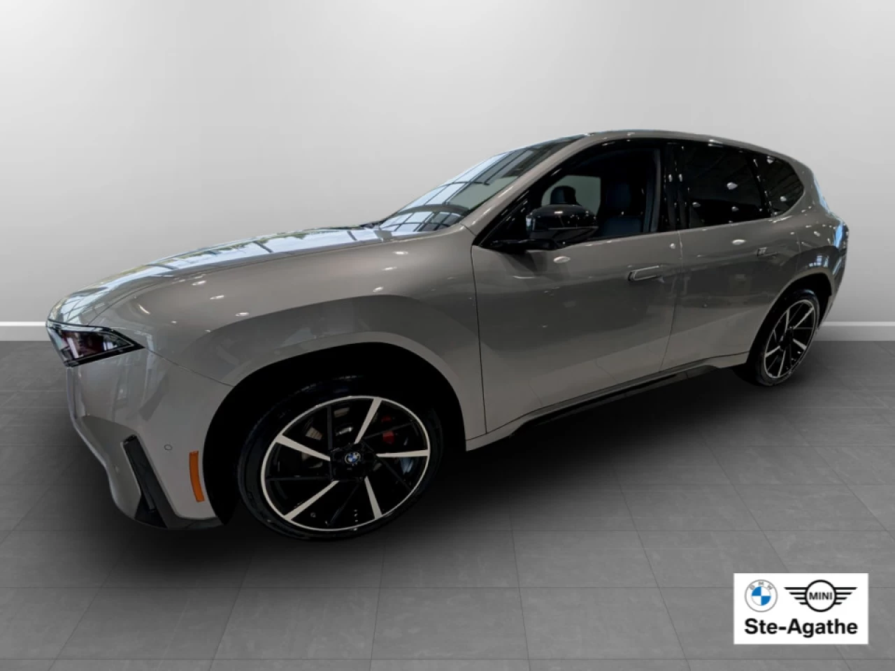 2027 BMW iX3 50 xDrive Image principale