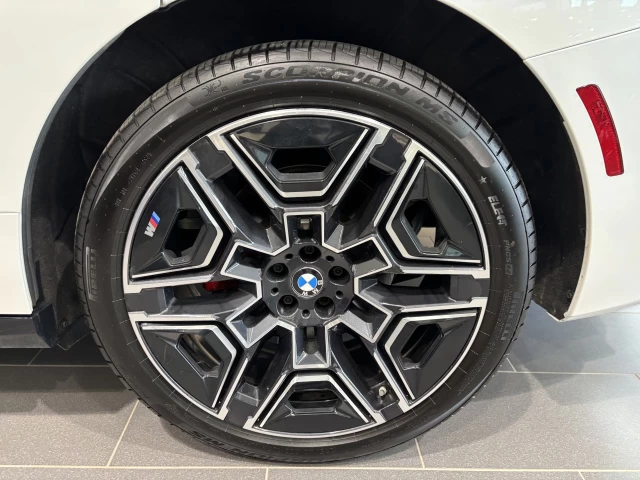 BMW iX xDrive60 2026
