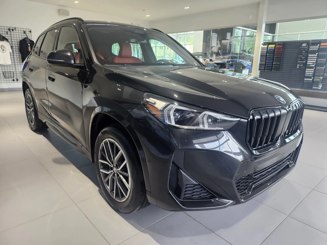 2023 BMW X1 xDrive28i Image principale