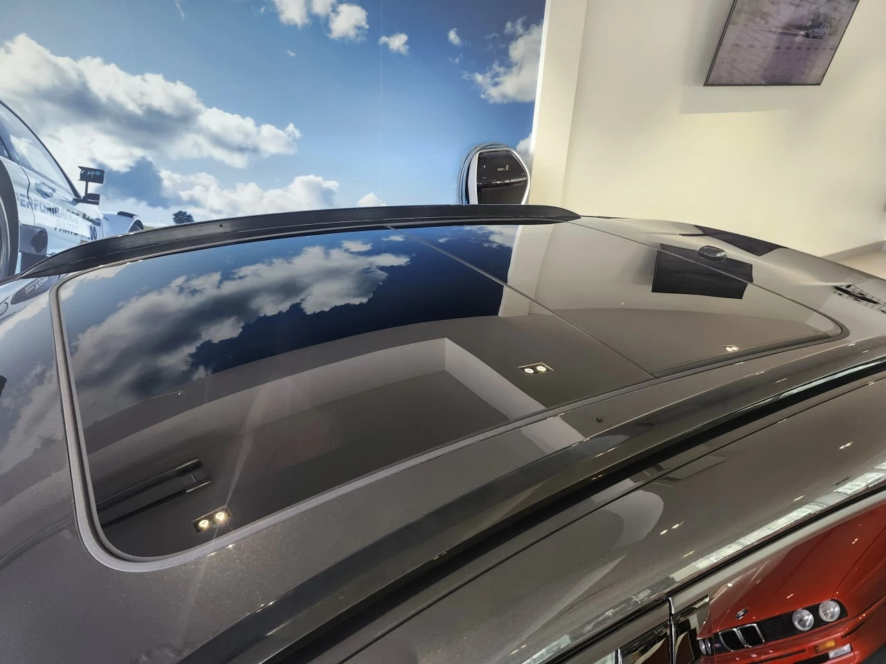 2023 Porsche Macan AWD Image principale