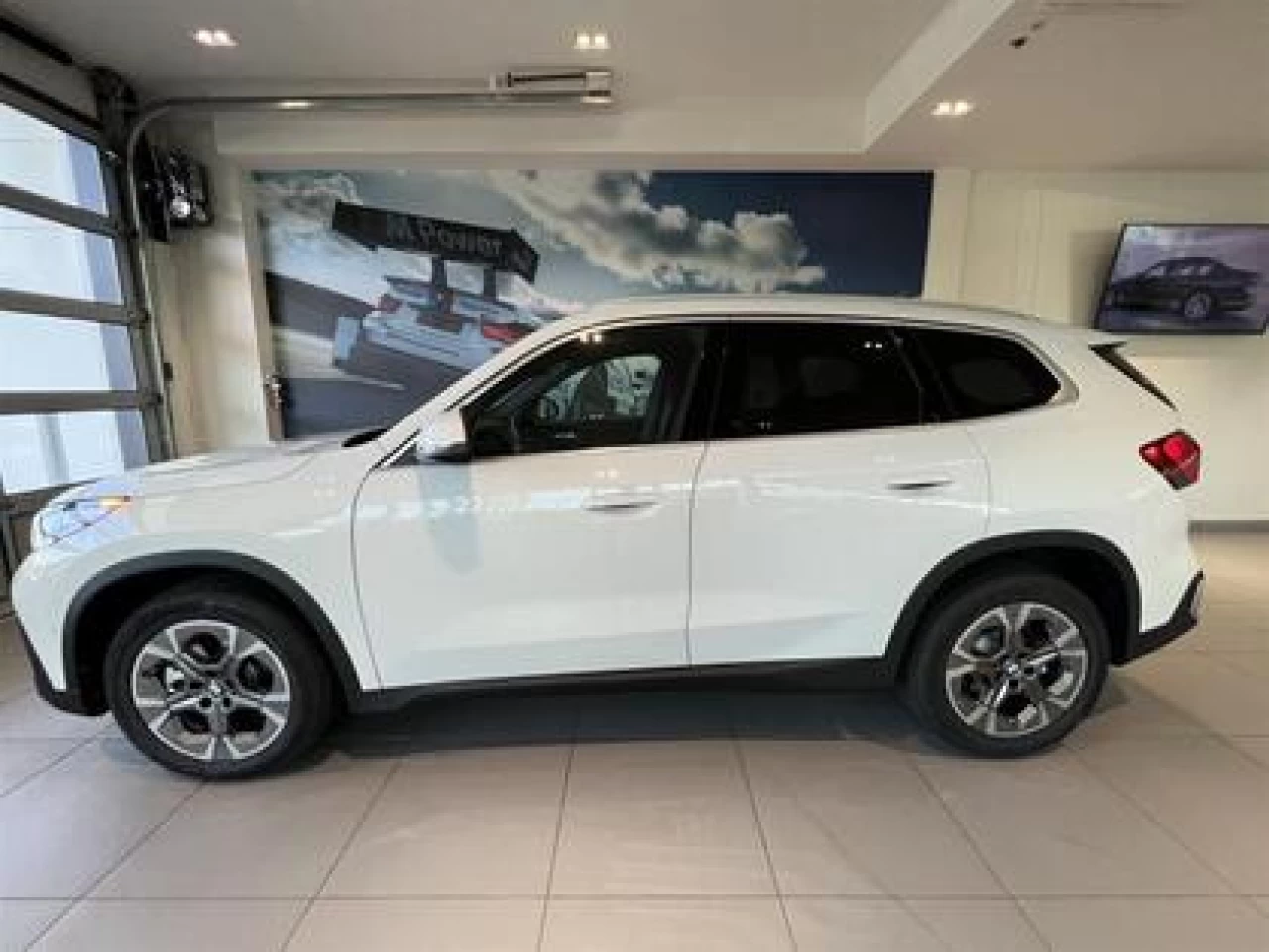 2023 BMW X1 xDrive28i Main Image
