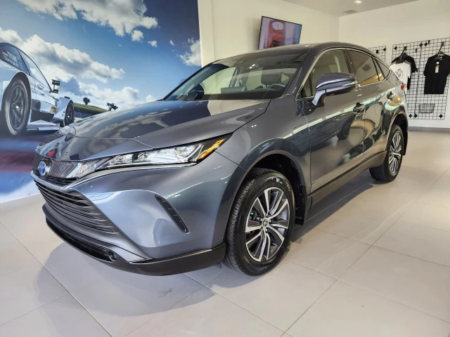 Toyota Venza LE 2022
