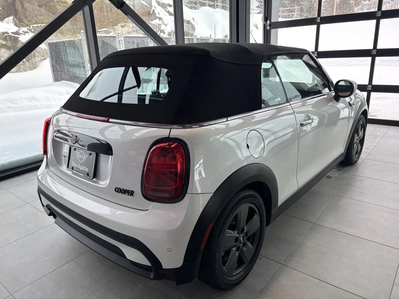 2024 Mini Cooper Cooper Main Image