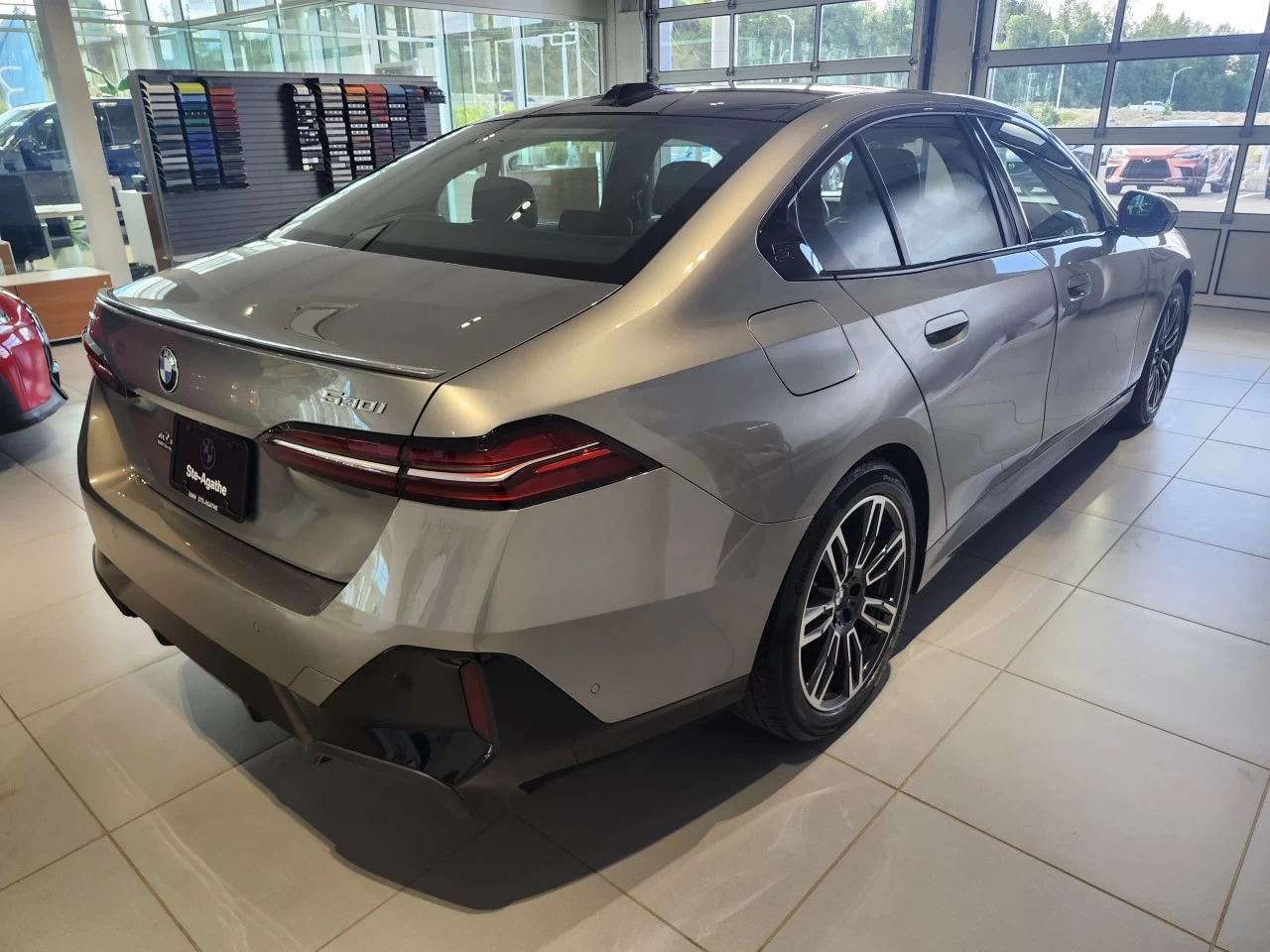 2024 BMW 530i xDrive 530i xDrive Image principale
