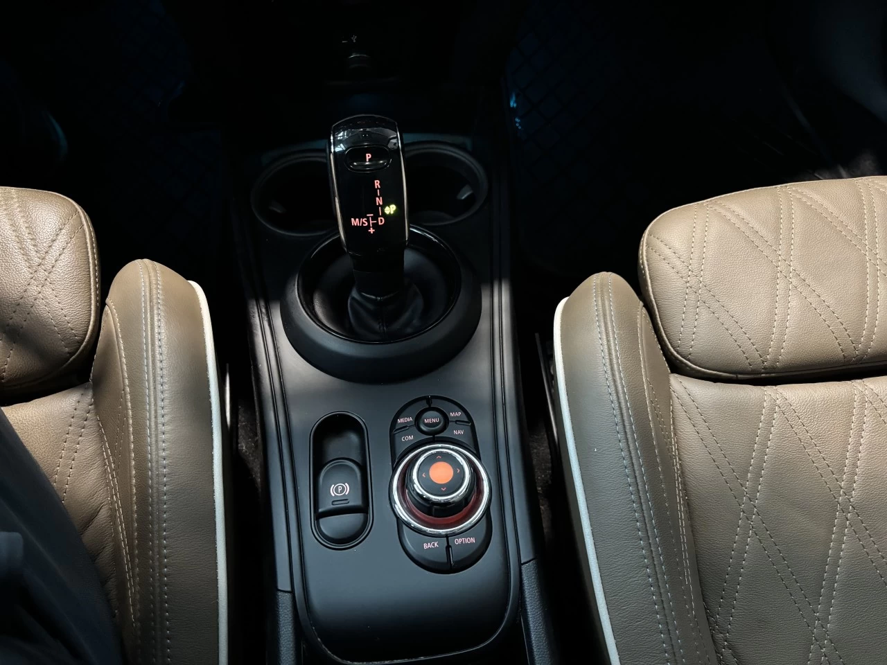 2020 Mini Cooper Countryman Cooper Main Image