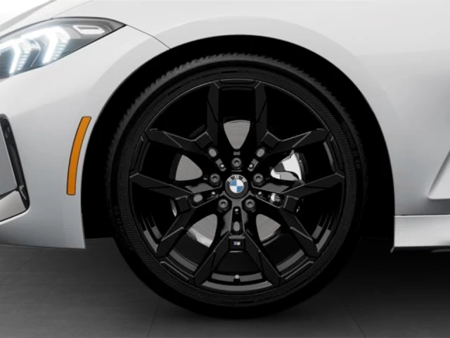 BMW 330I xDrive Sedan 2026