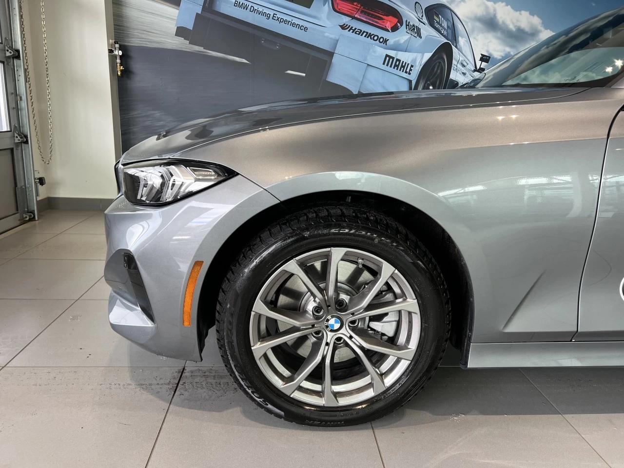 2024 BMW 330I xDrive Sedan Image principale