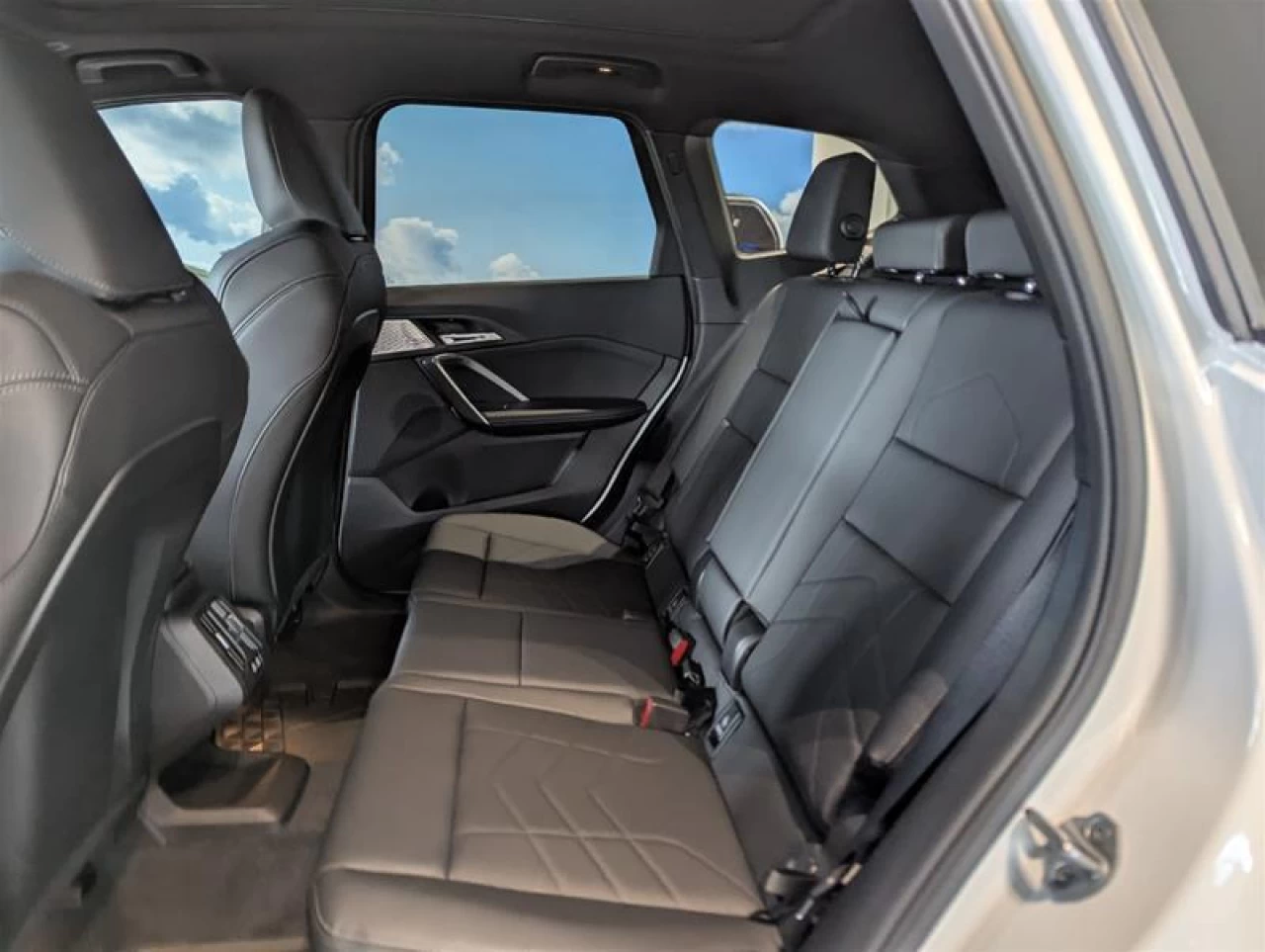 2025 BMW X1 xDrive28i M Sport Edition Main Image