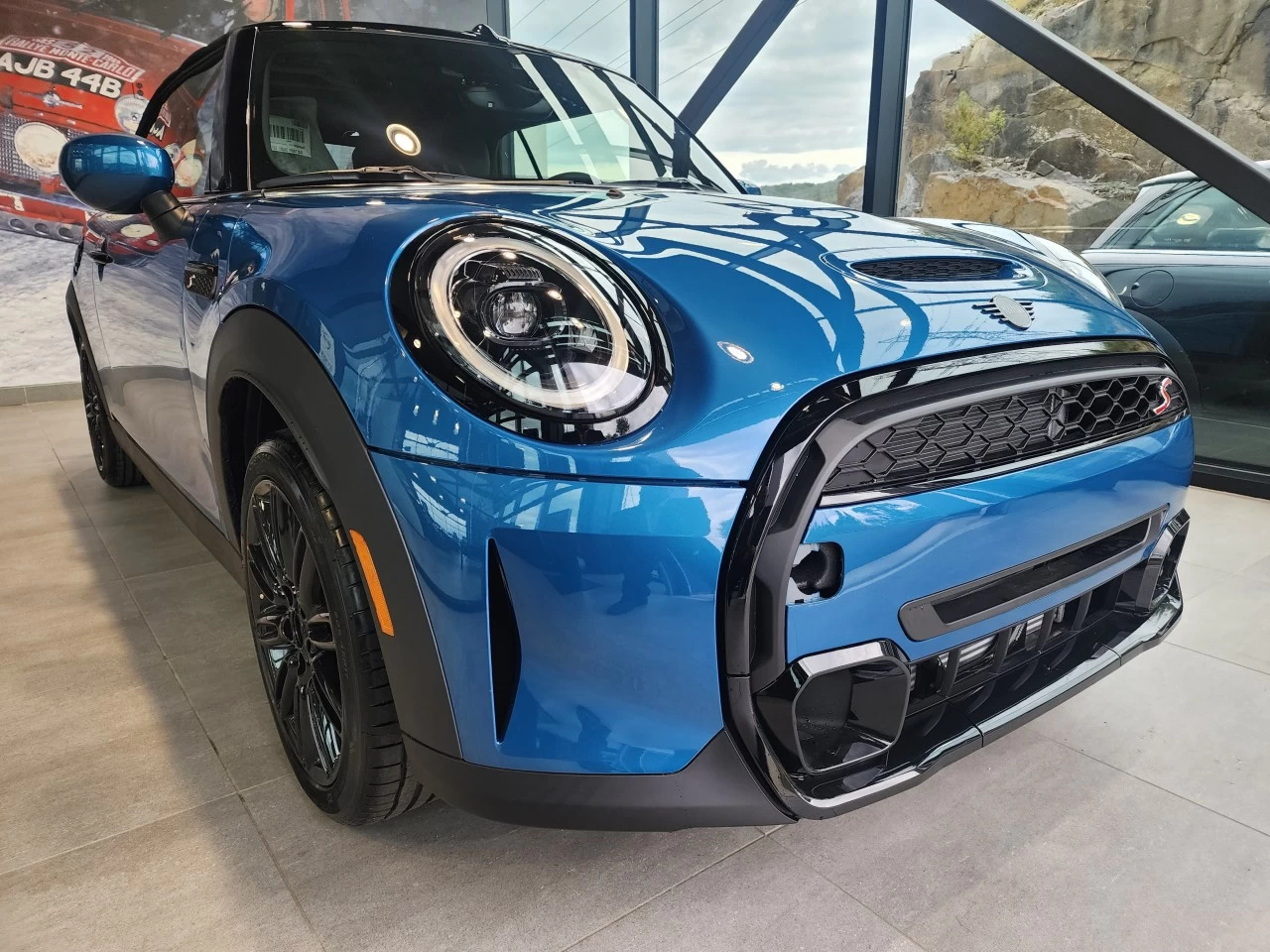 2024 MINI Cooper S Convertible  Image principale