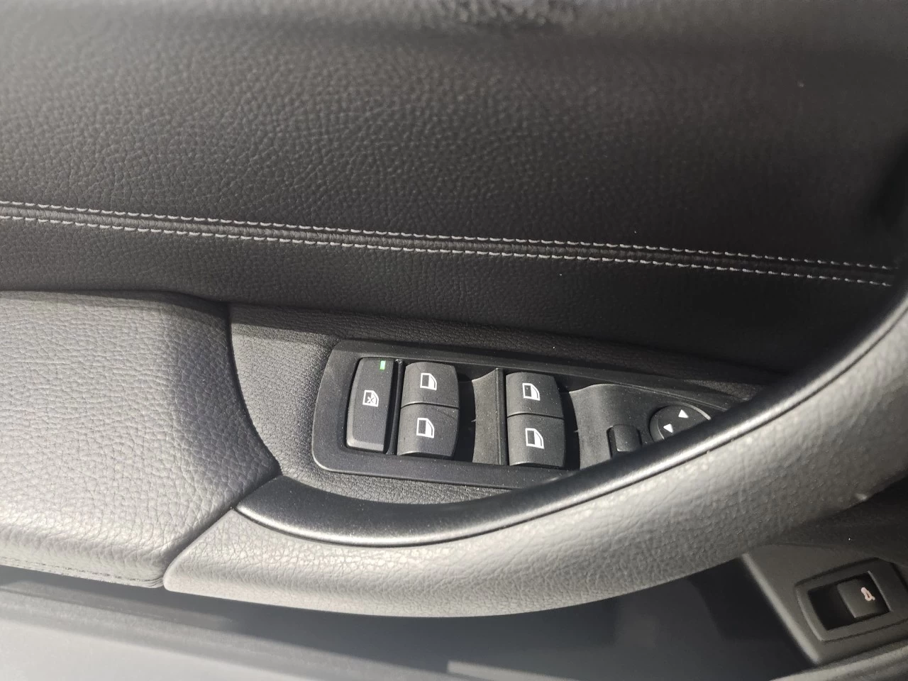 2021 BMW X1 xDrive28i Main Image