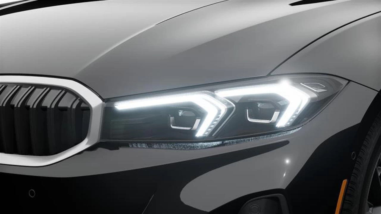 2025 BMW 330I xDrive Sedan Main Image