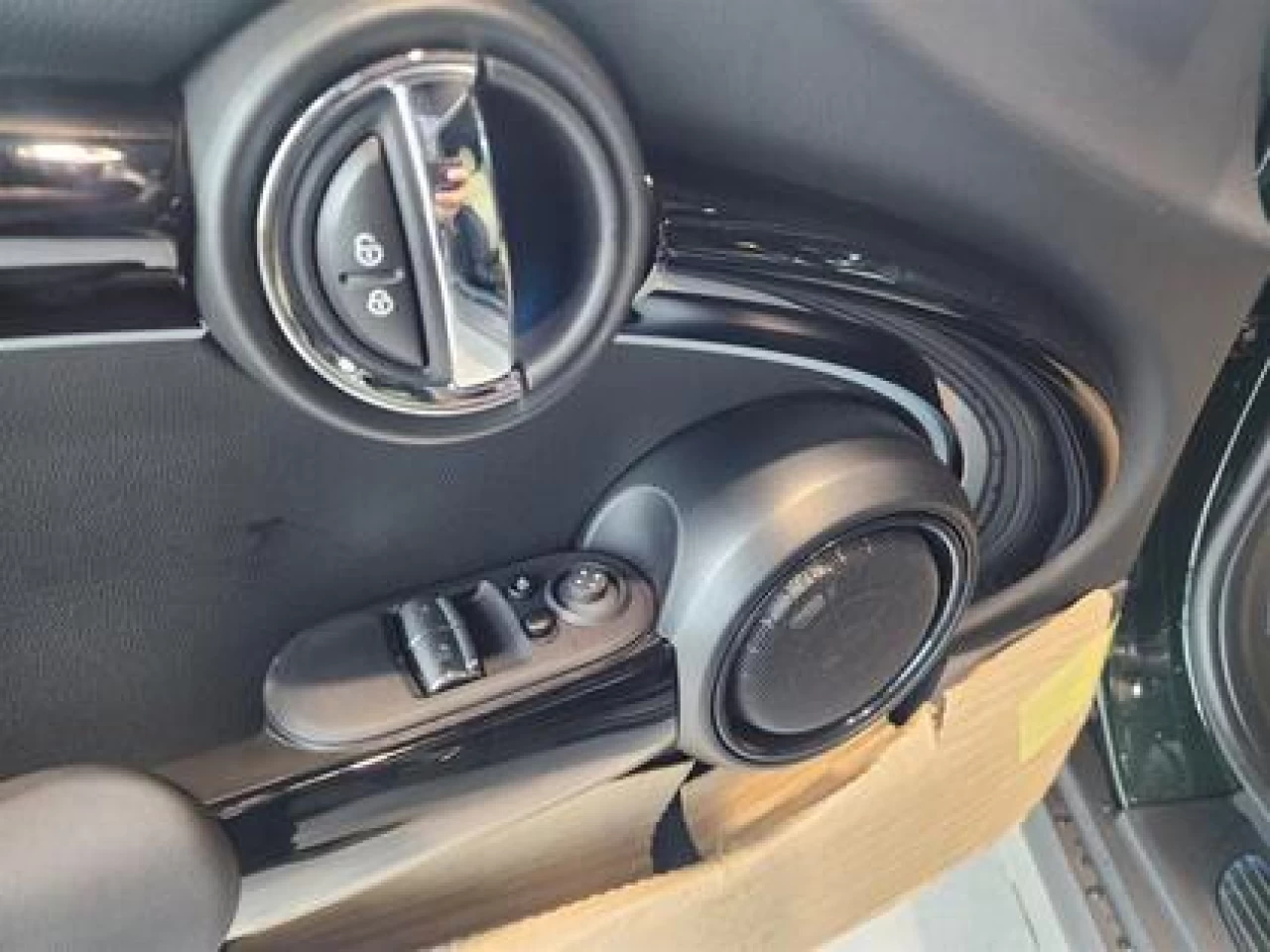 2024 MINI Cooper SE 3 Door Image principale