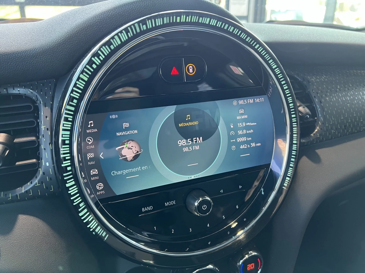 2023 Mini Cooper Cooper SE https://www.bmwsteagathe.com/resize/b990ff35b810a3abc0cc817b2ca24889-1