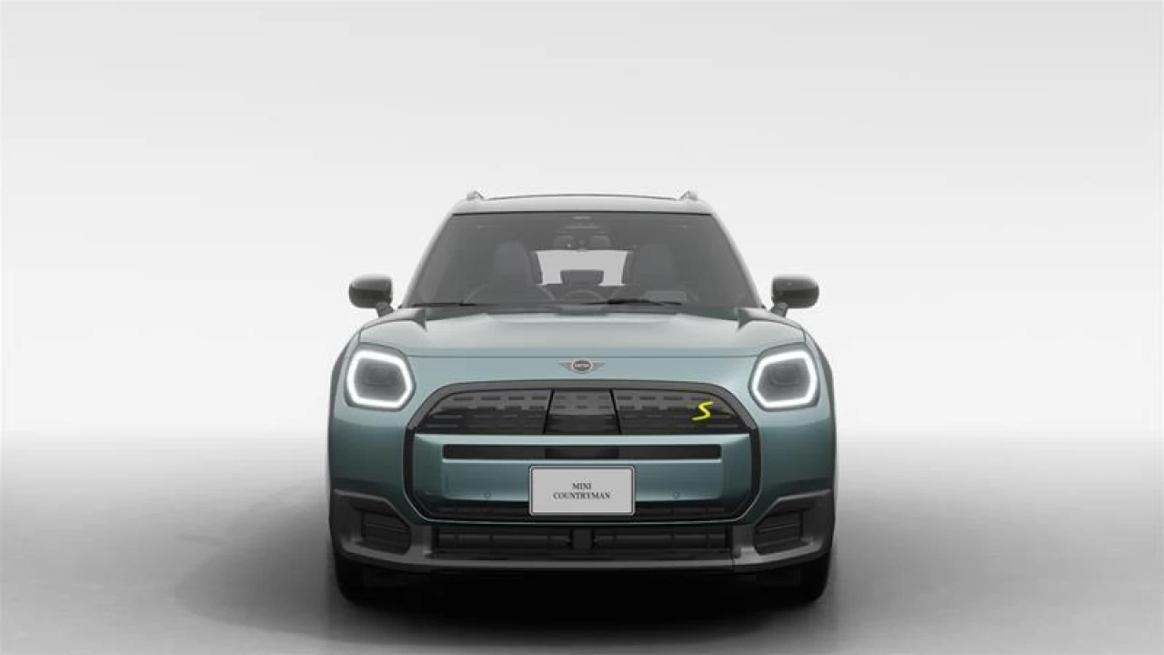 2025 MINI Countryman SE ALL4 Main Image