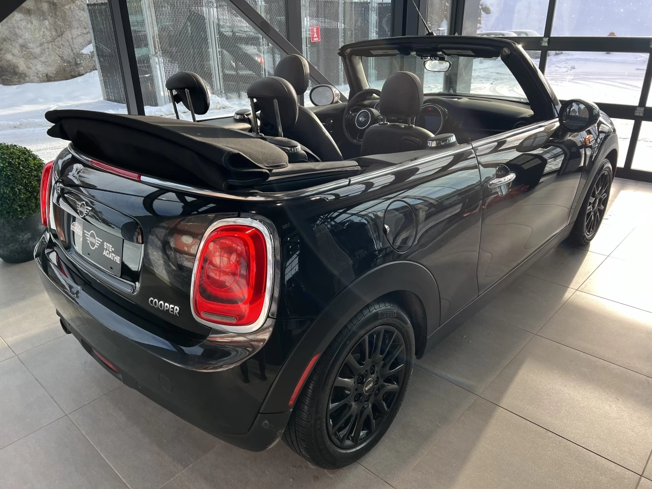 2019 Mini Convertible Cooper Main Image