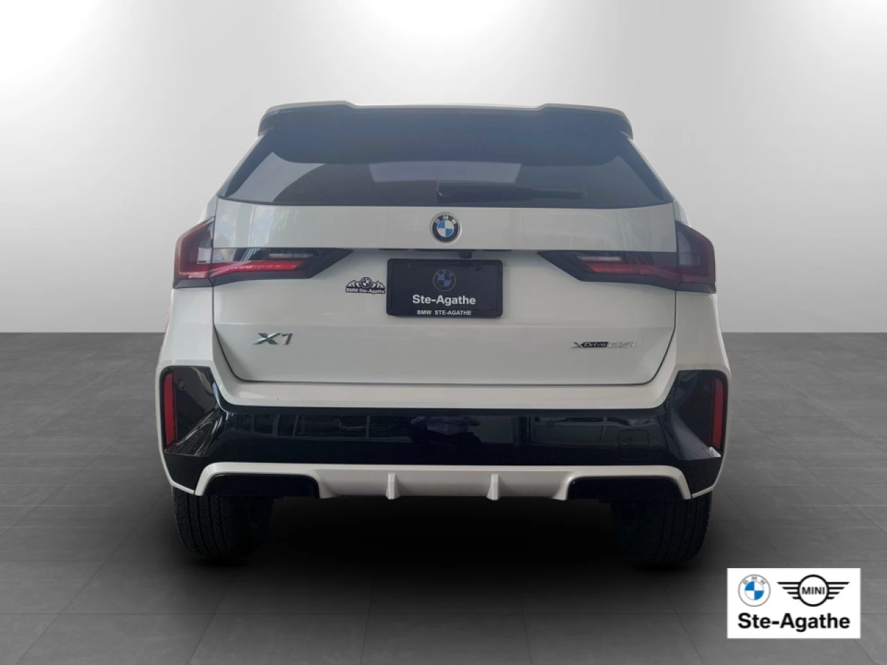 2025 BMW X1 xDrive28i Image principale