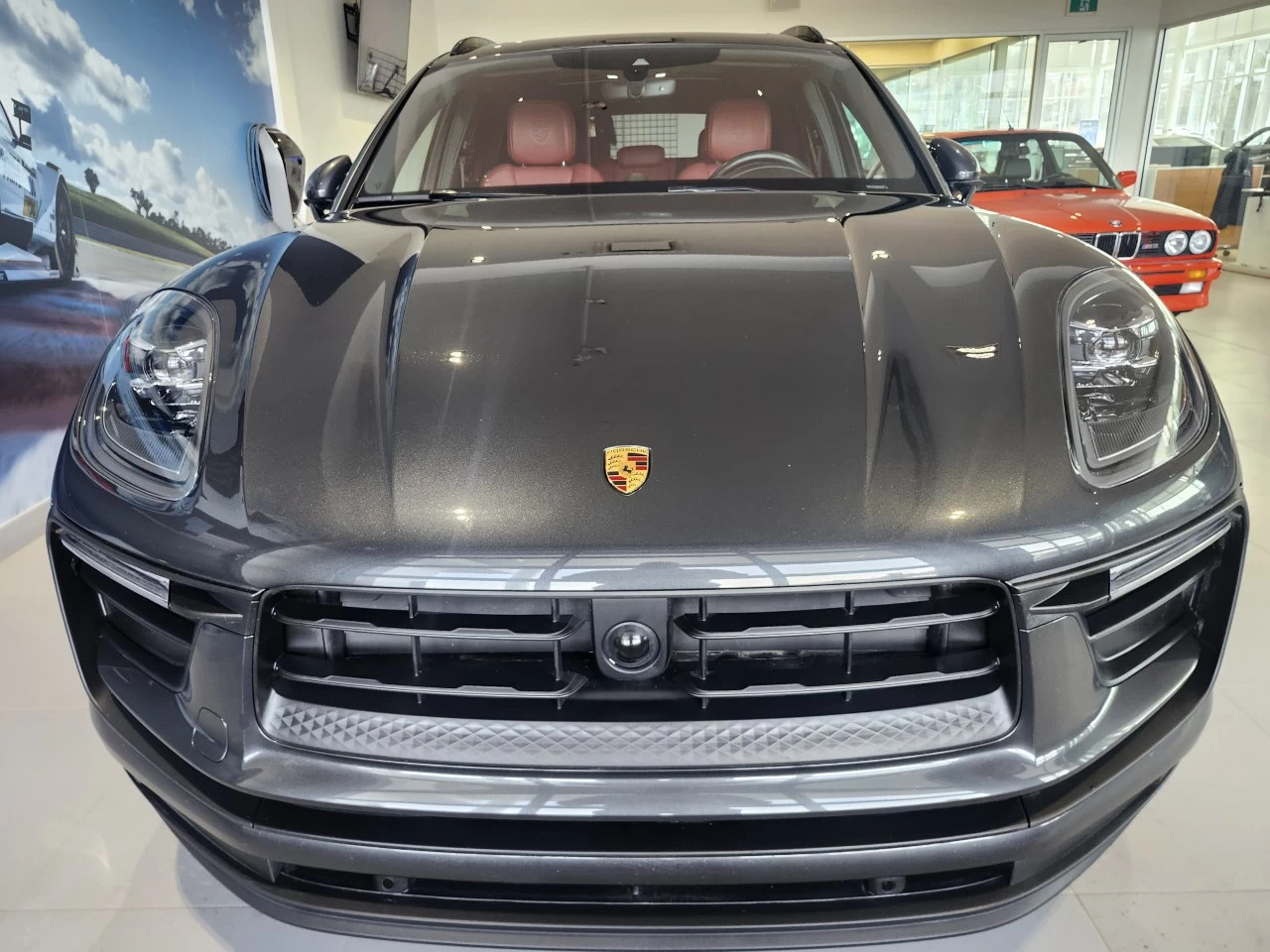 2023 Porsche Macan AWD Image principale