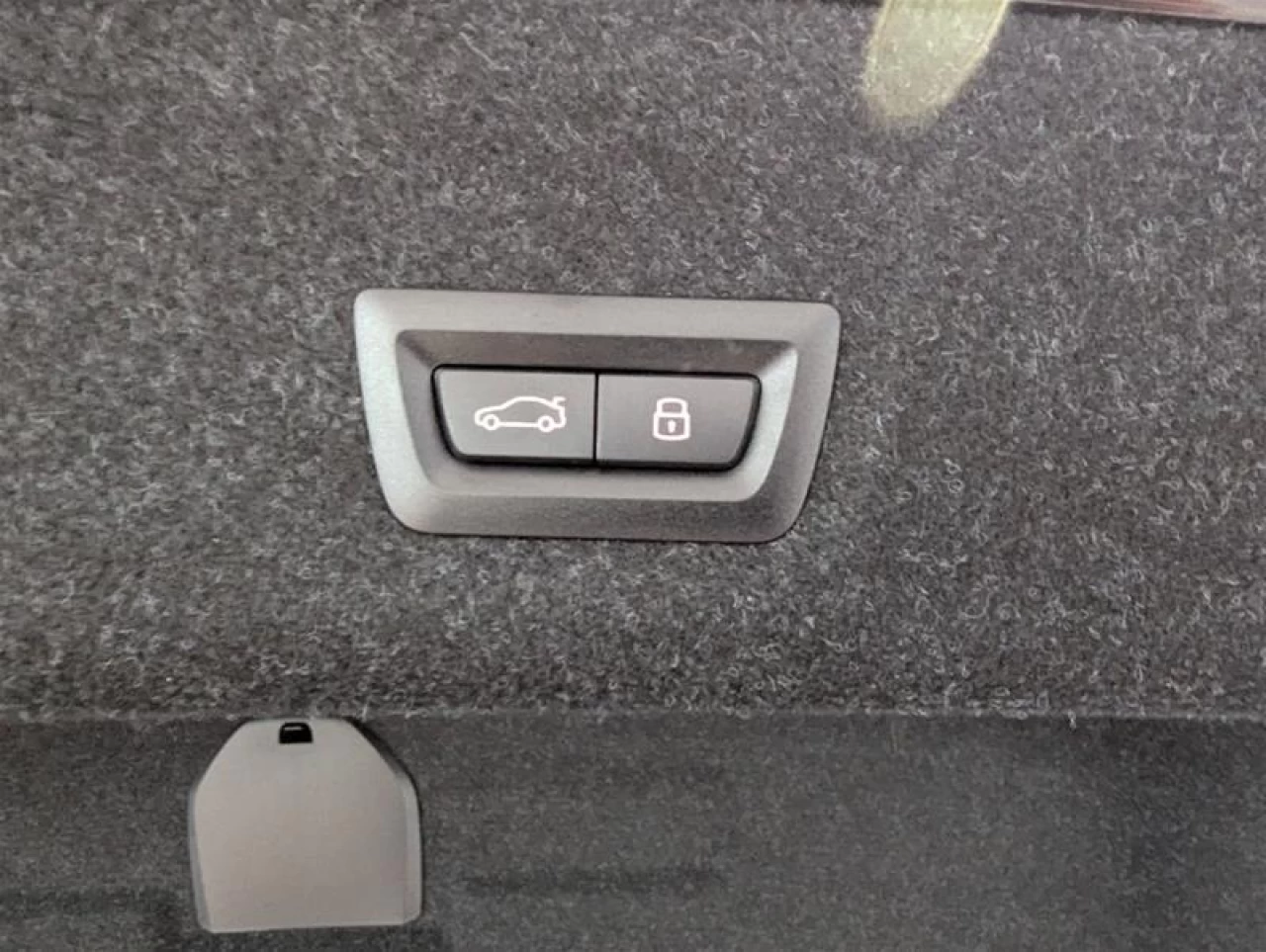 2025 BMW 330I xDrive Sedan Main Image