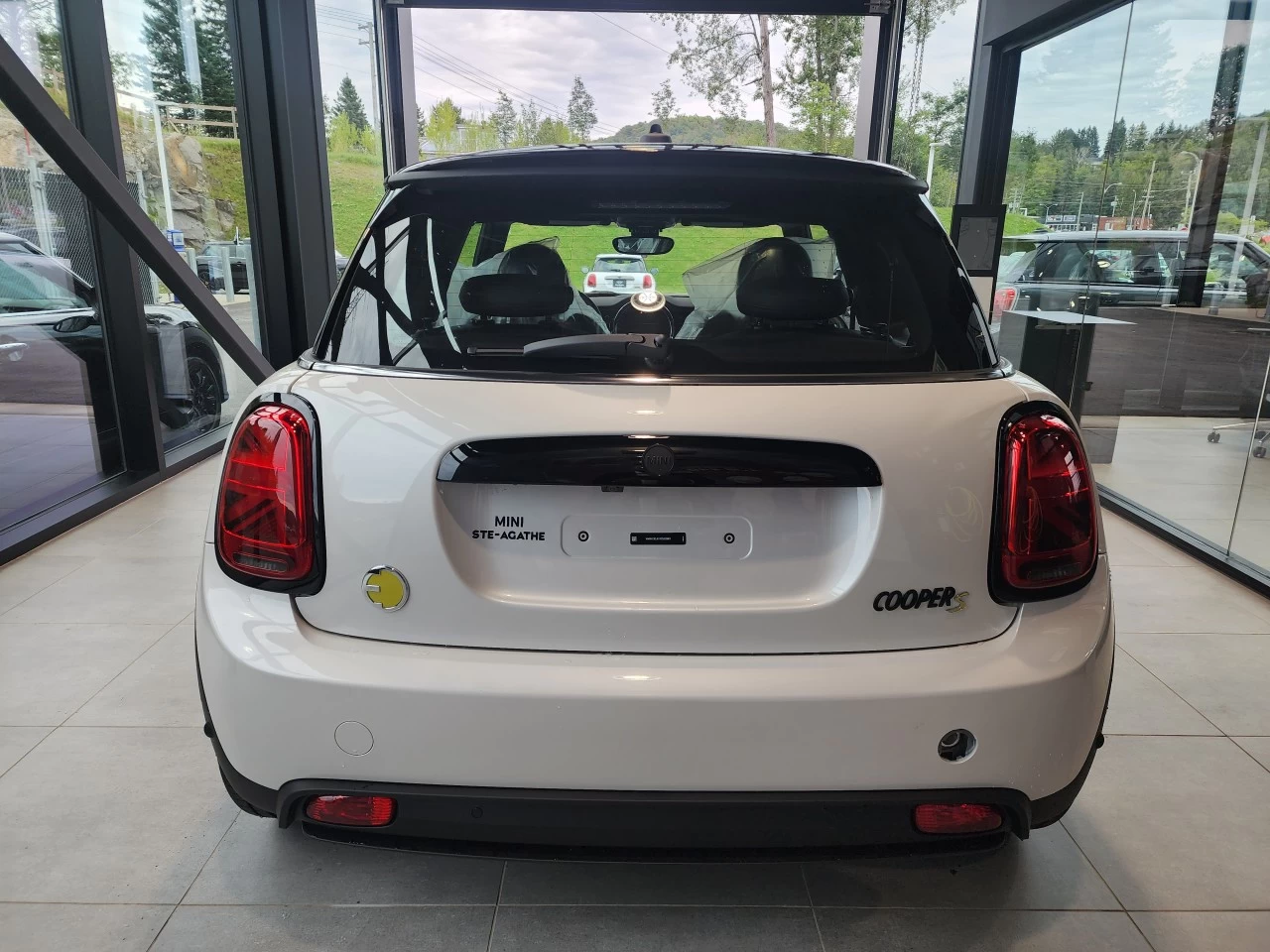 2024 MINI Cooper SE 3 Door Image principale