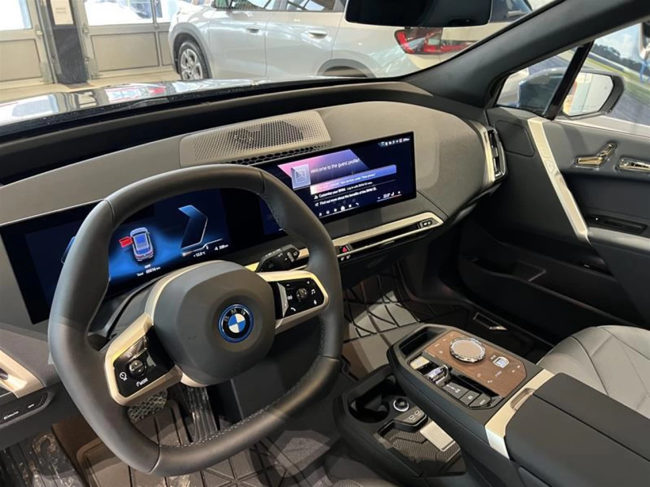 2024 BMW iX xDrive40 Main Image
