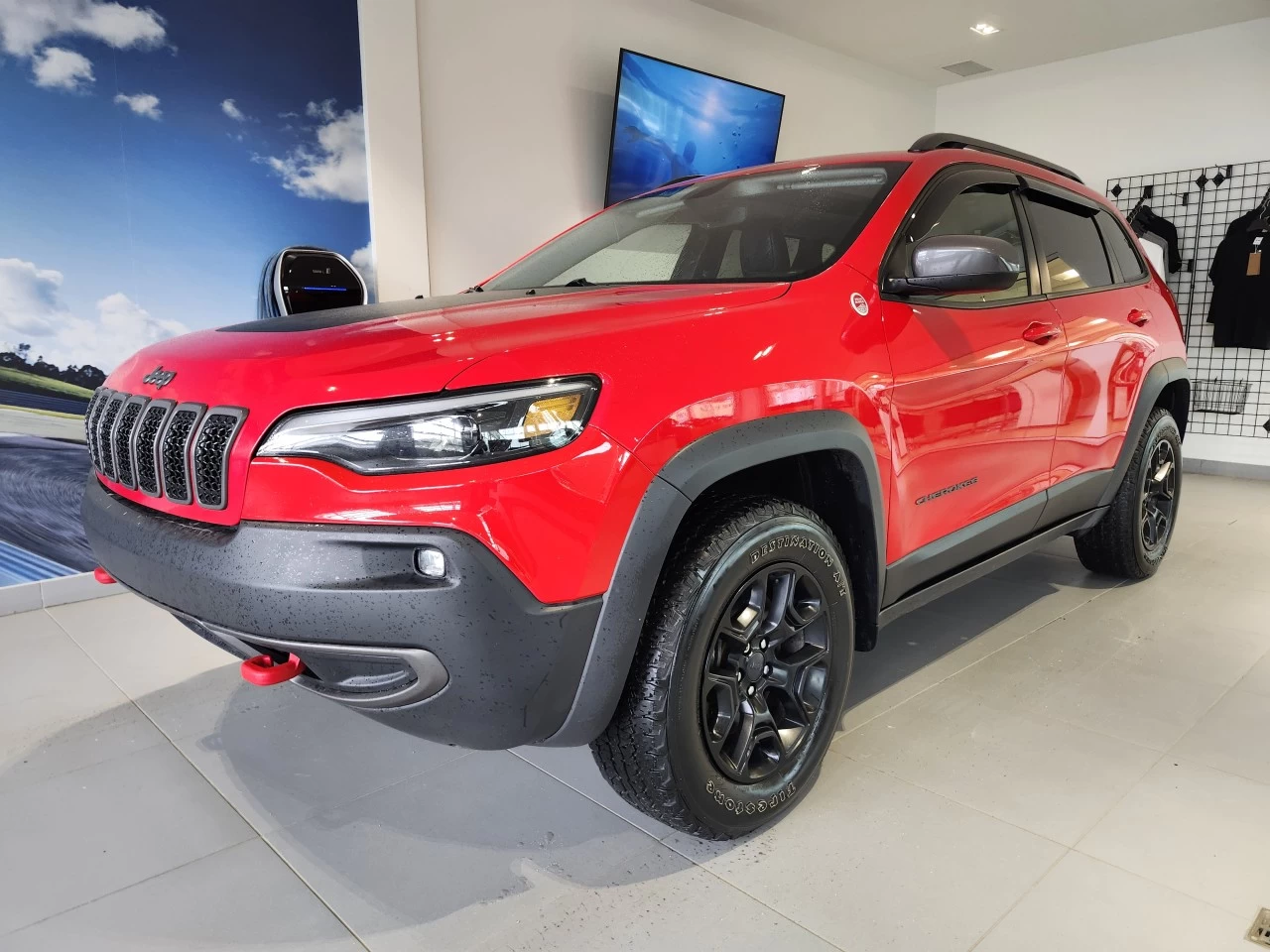 2019 Jeep Cherokee Trailhawk Main Image