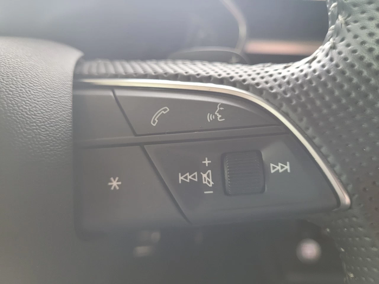 2020 Audi Q3 Progressiv Main Image