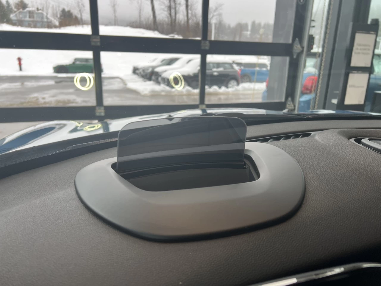 2023 Mini Cooper Cooper SE https://www.bmwsteagathe.com/resize/b990ff35b810a3abc0cc817b2ca24889-1