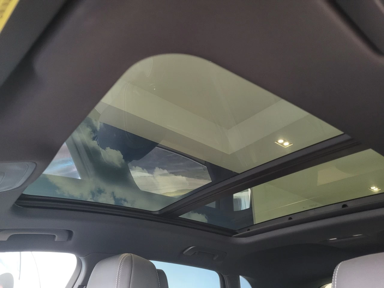 2020 Audi Q3 Progressiv Main Image