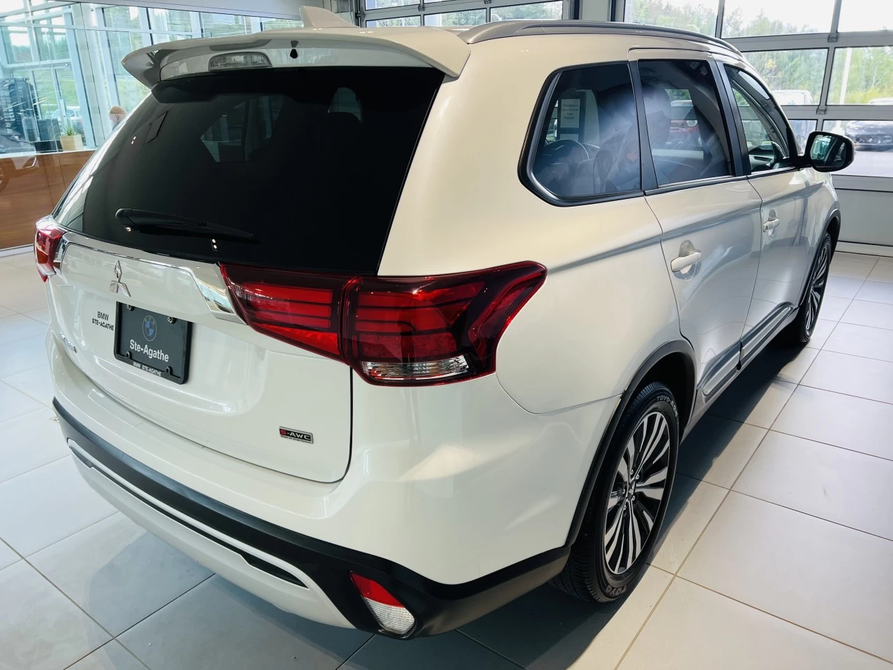 2020 Mitsubishi Outlander EX Image principale