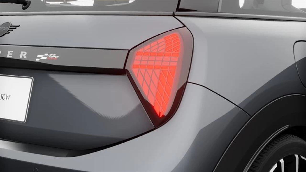 2026 MINI 3 Door John Cooper Works FWD Image principale