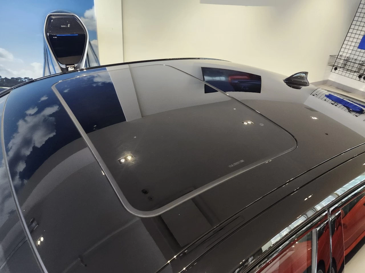 2022 BMW 3 Series 330i xDrive Main Image