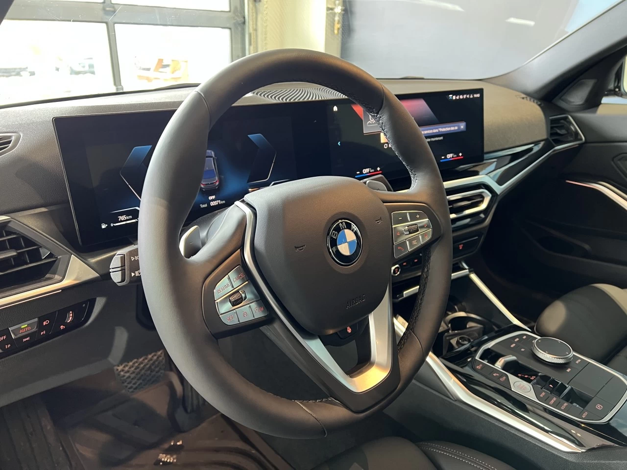 2024 BMW 330I xDrive Sedan Image principale