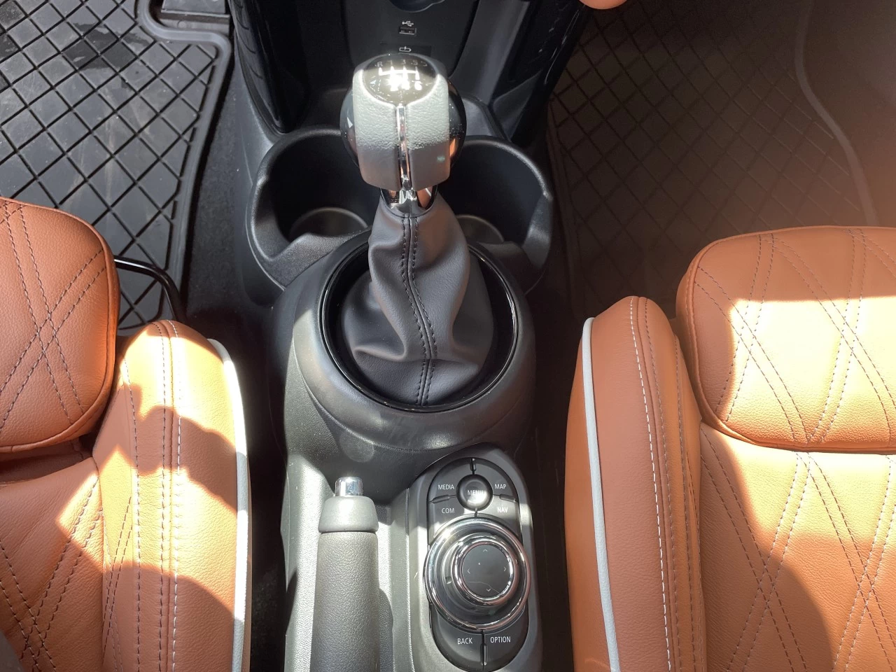 2024 MINI COOPER S 3 Door Main Image
