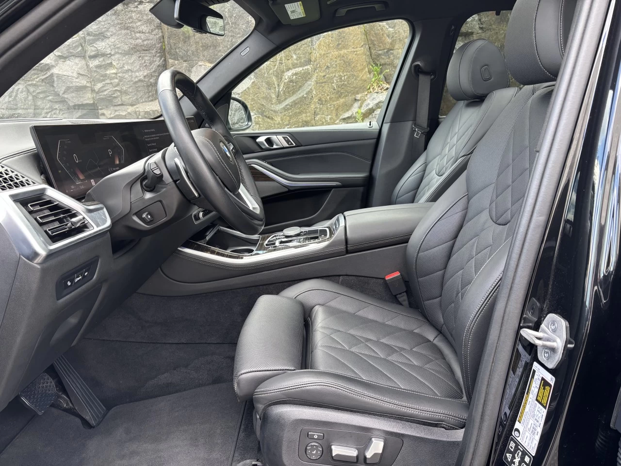 2024 BMW X5 xDrive40i Main Image