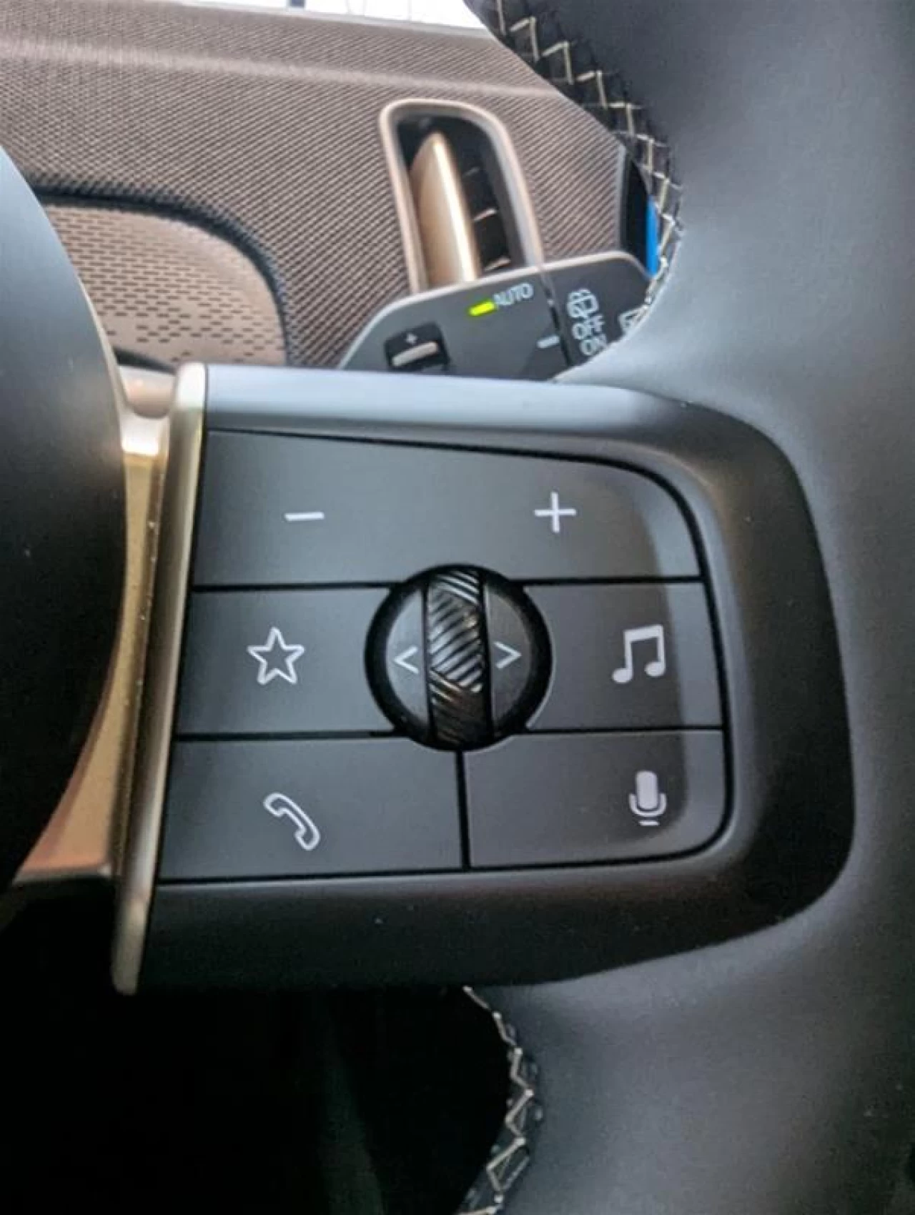 2025 MINI Countryman SE ALL4 Main Image