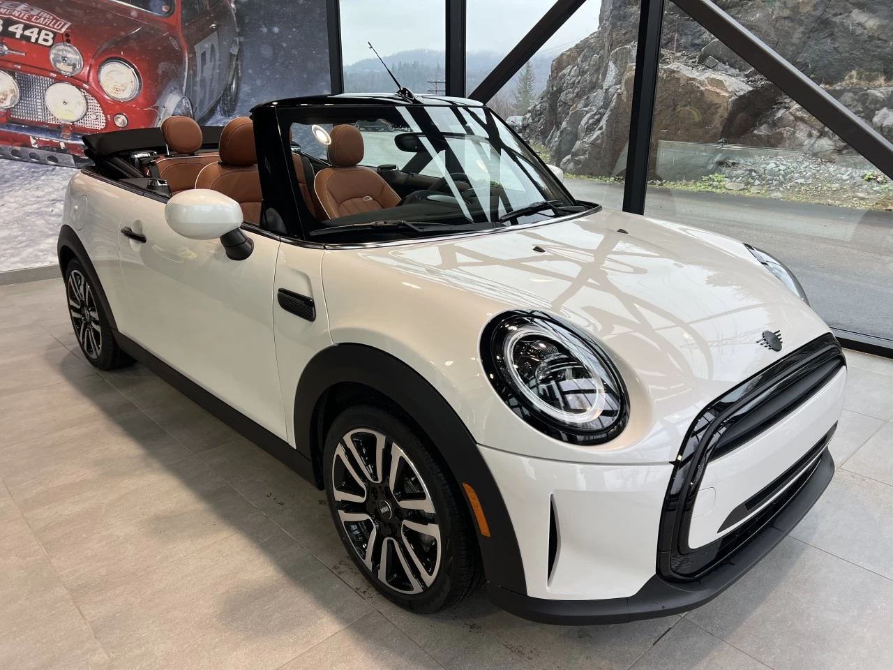 2024 MINI Cooper Convertible  Image principale