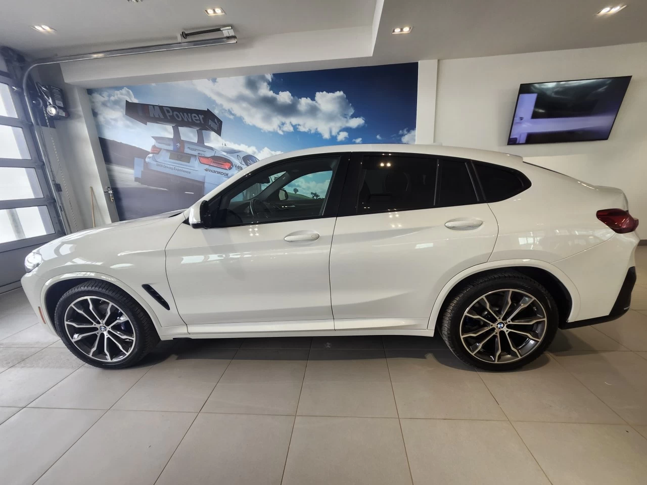 2022 BMW X4 xDrive30i Image principale