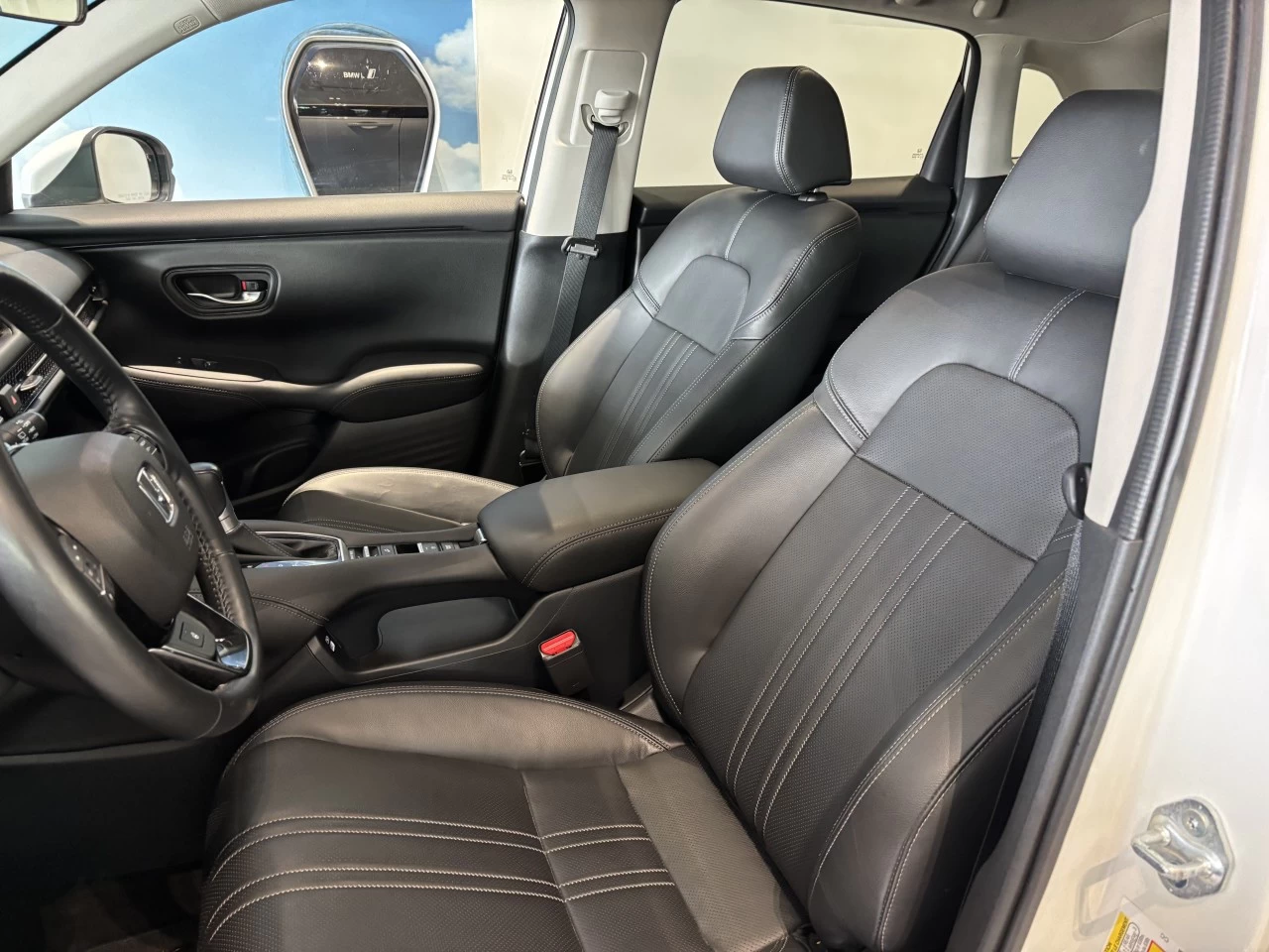 2023 Honda HR-V EX-L Navi Main Image