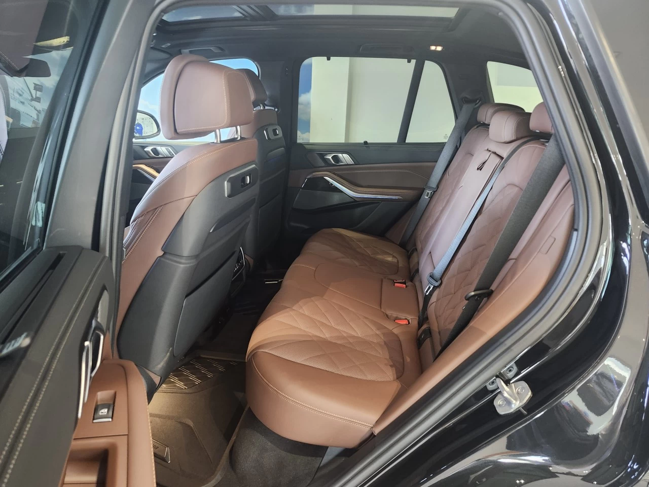2024 BMW X5 xDrive40i Main Image