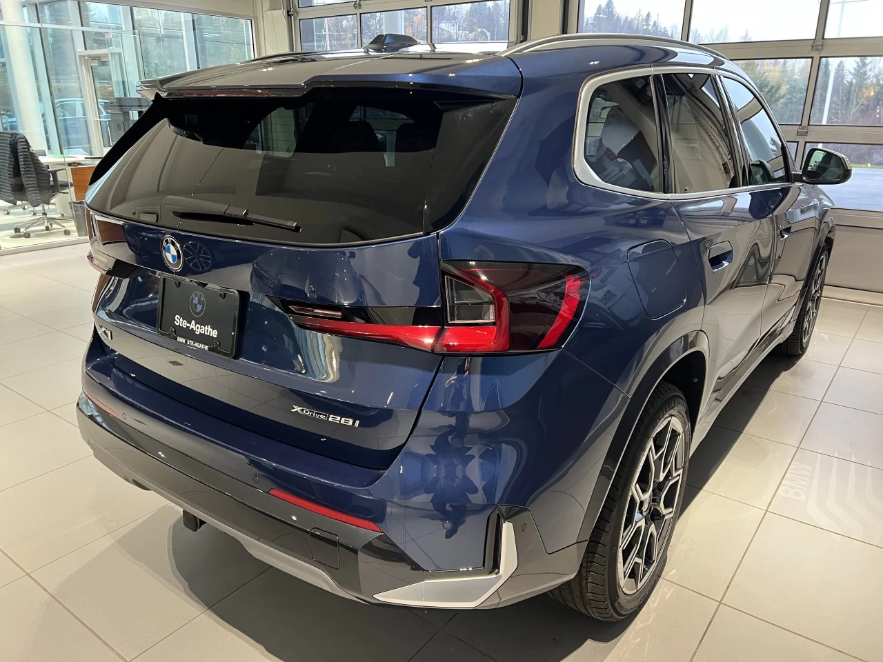 2023 BMW X1 xDrive28i Image principale