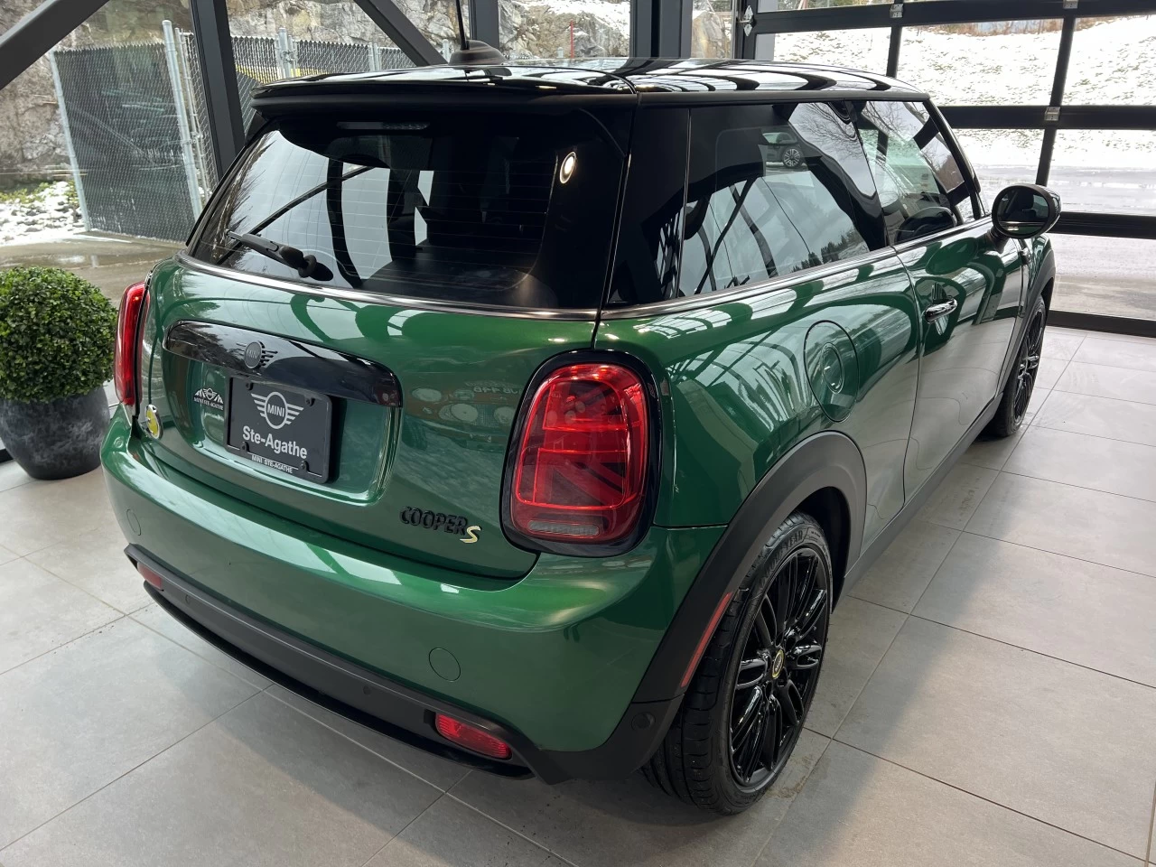 2023 Mini Cooper Cooper SE Image principale