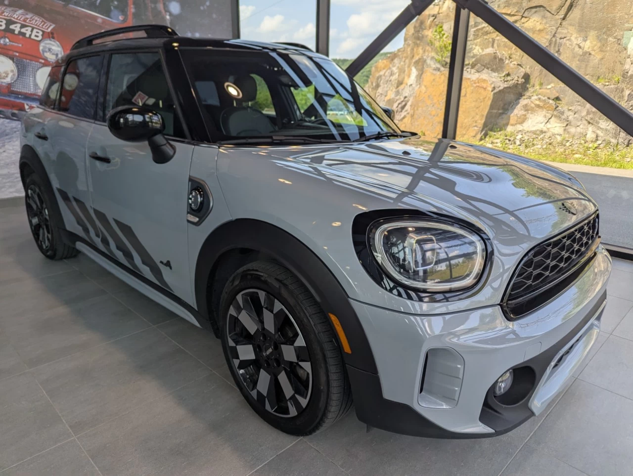 2023 Mini Cooper Countryman Cooper SE Main Image
